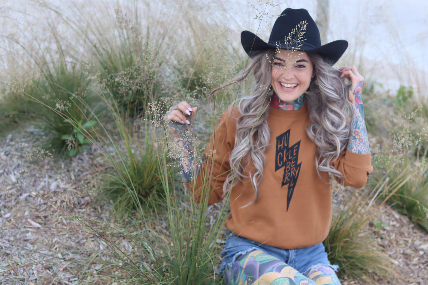 CHOCOLATE HUCKLEBERRY BOLT SWEATSHIRT