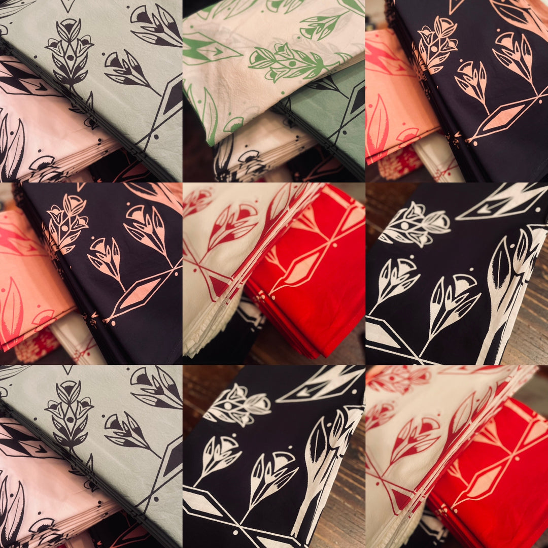 VINTAGE FLOWER BANDANA