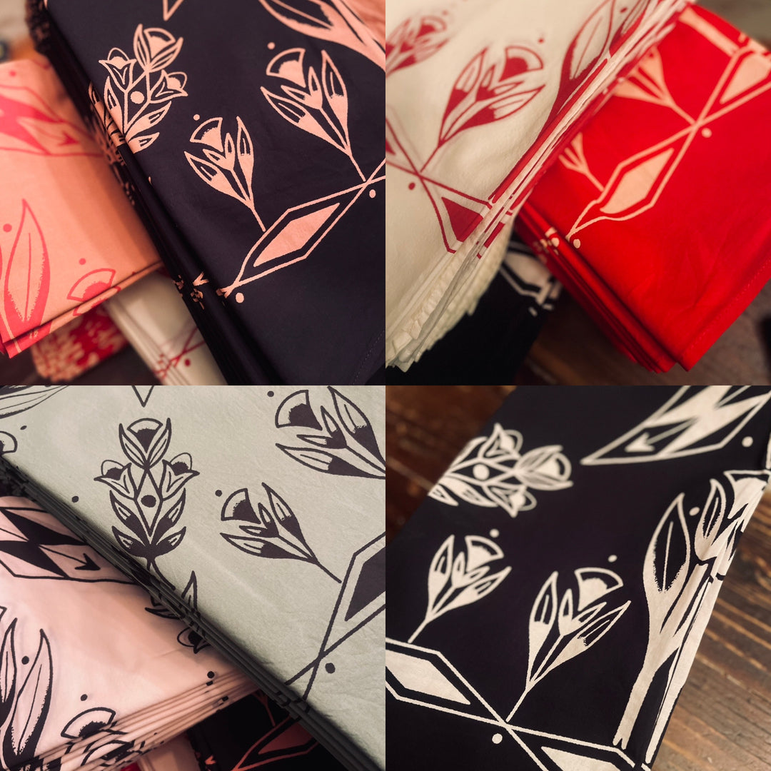 VINTAGE FLOWER BANDANA