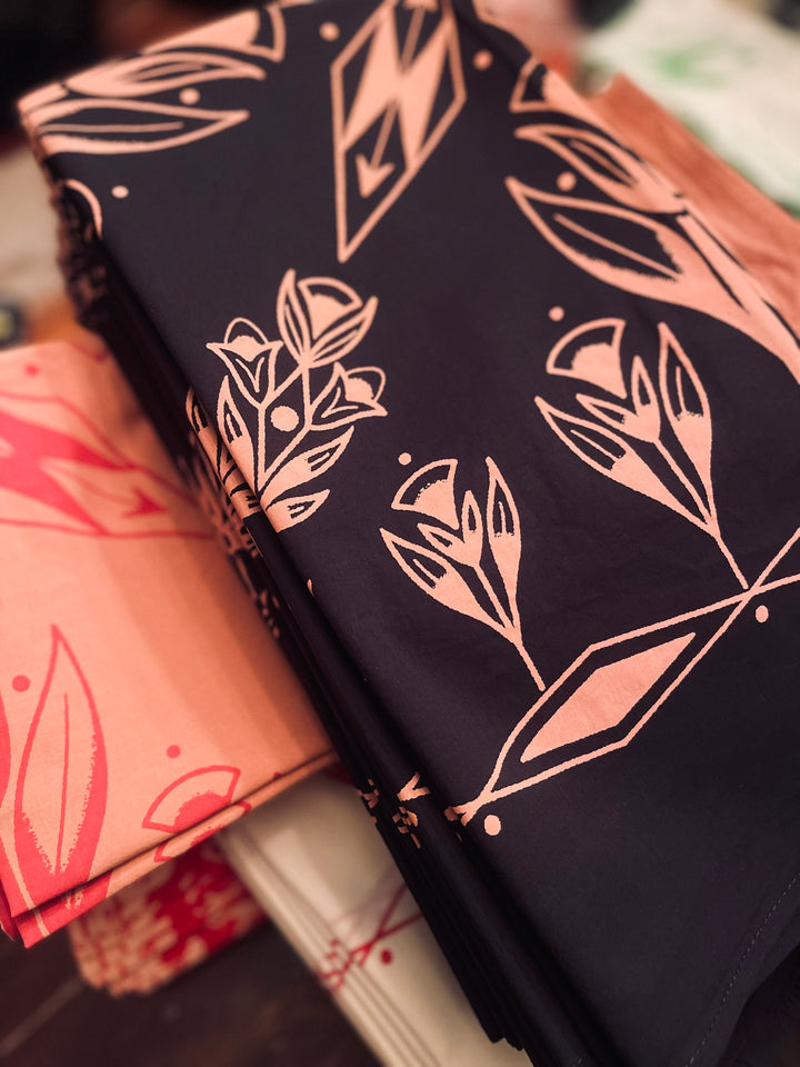 VINTAGE FLOWER BANDANA