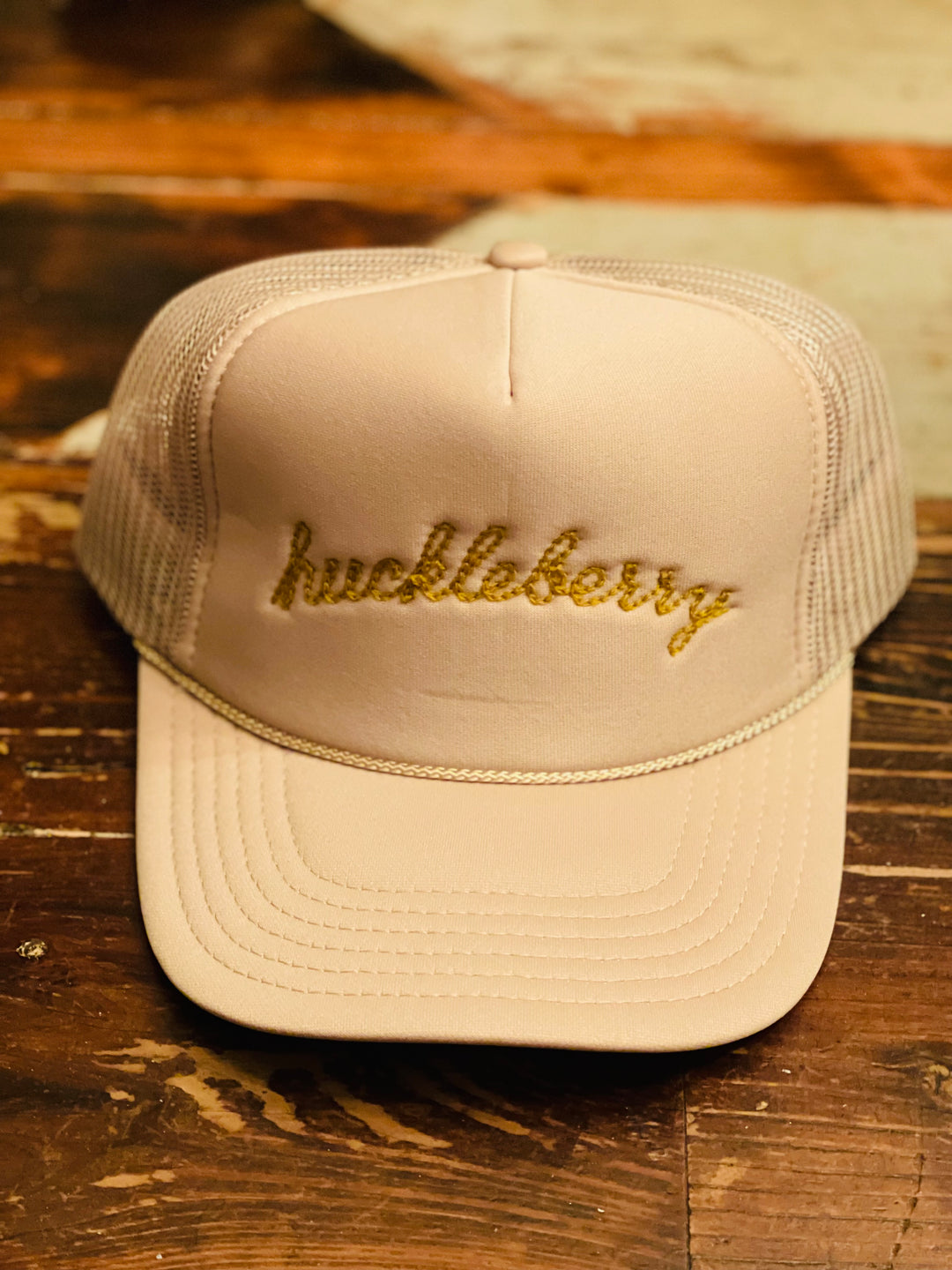 HUCKLEBERRY CHAINSTITCH TRUCKER HAT