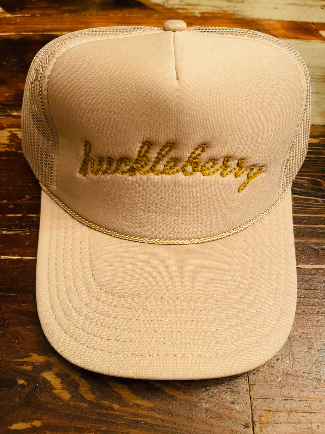 HUCKLEBERRY CHAINSTITCH TRUCKER HAT