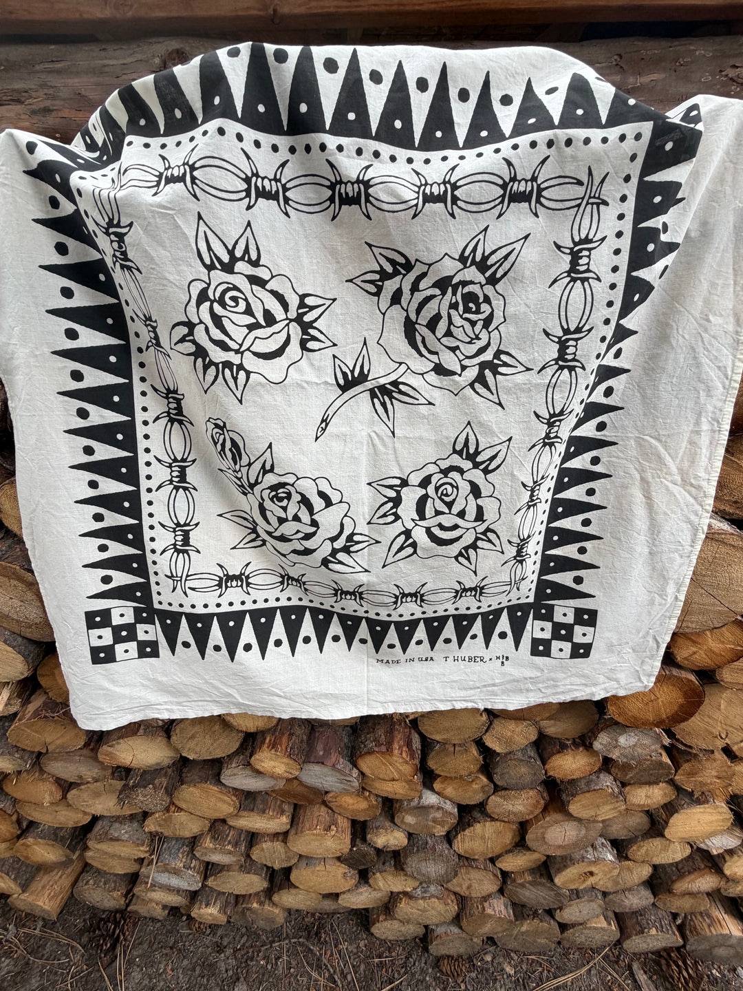 BARBED WIRE ROSES BANDANA