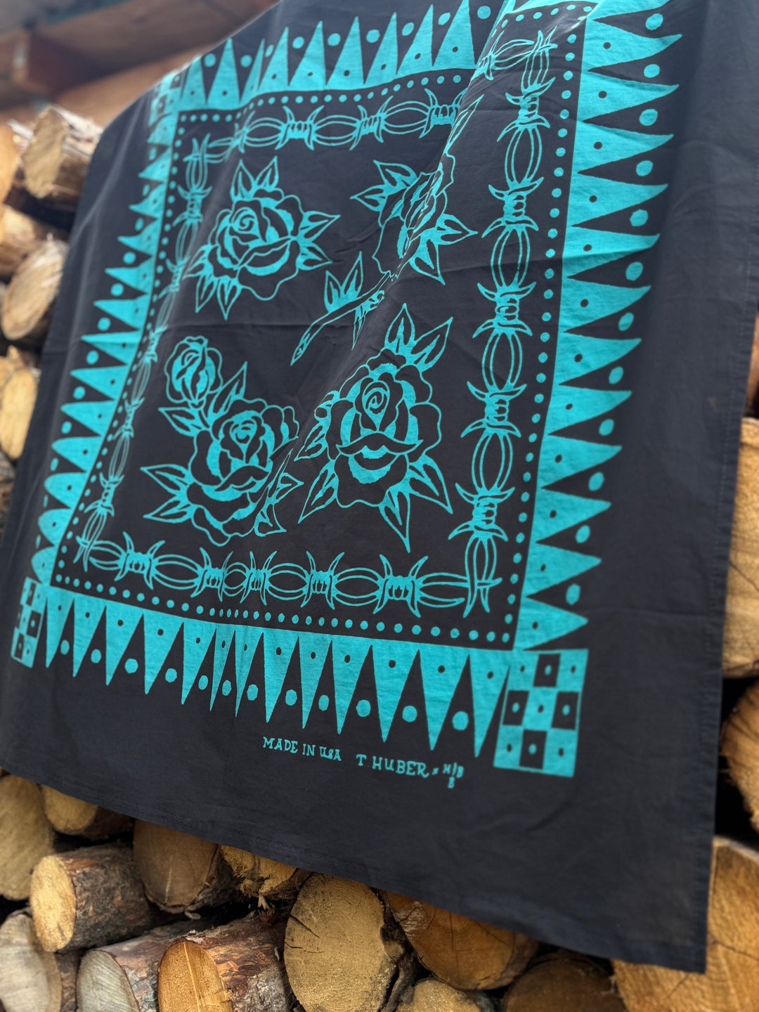 BARBED WIRE ROSES BANDANA