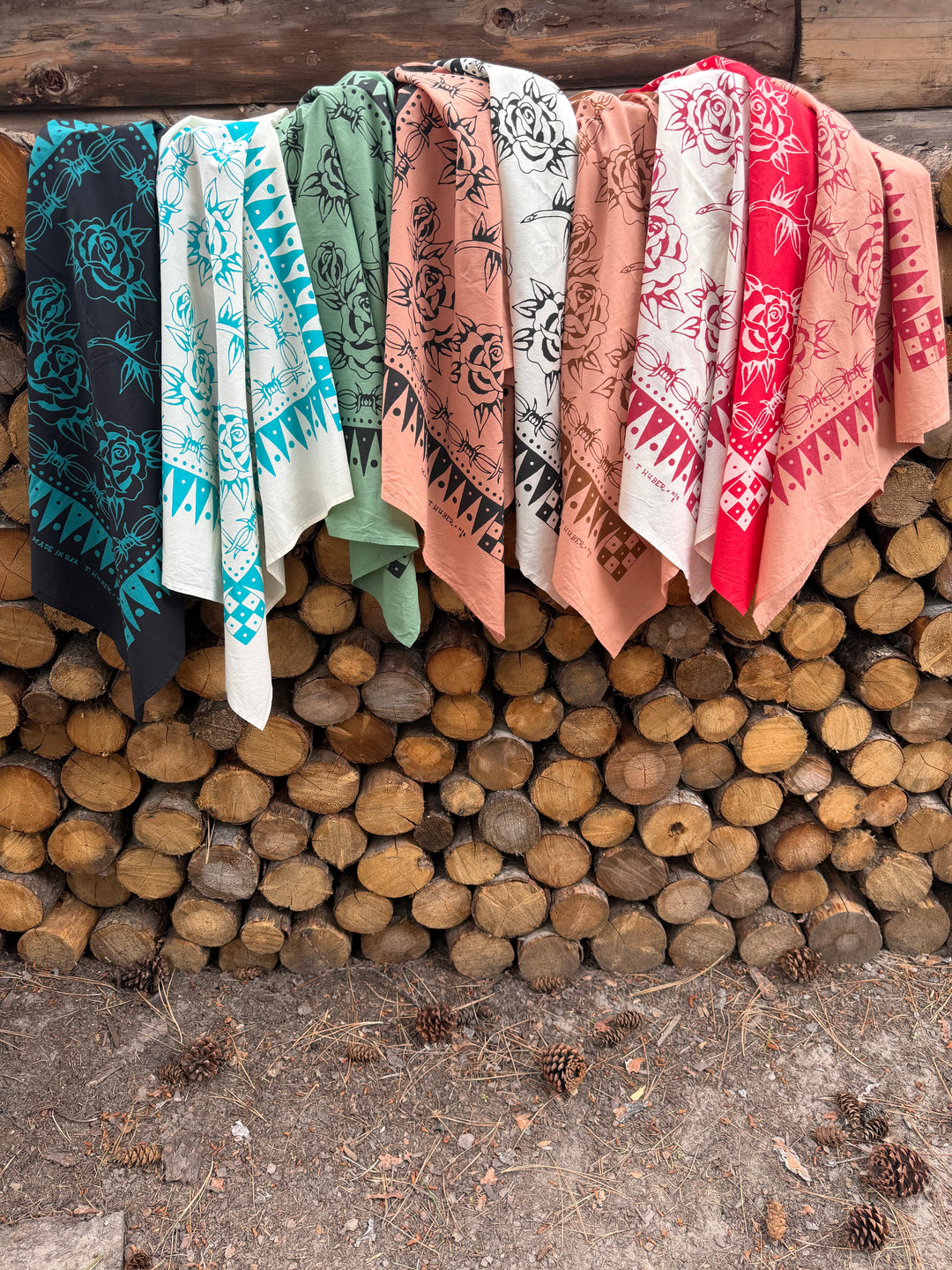 BARBED WIRE ROSES BANDANA