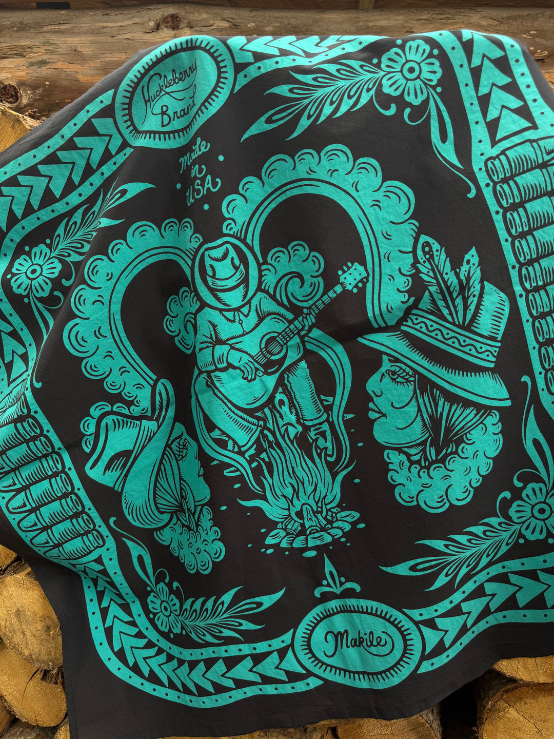 MAKILE CAMPFIRE BANDANA