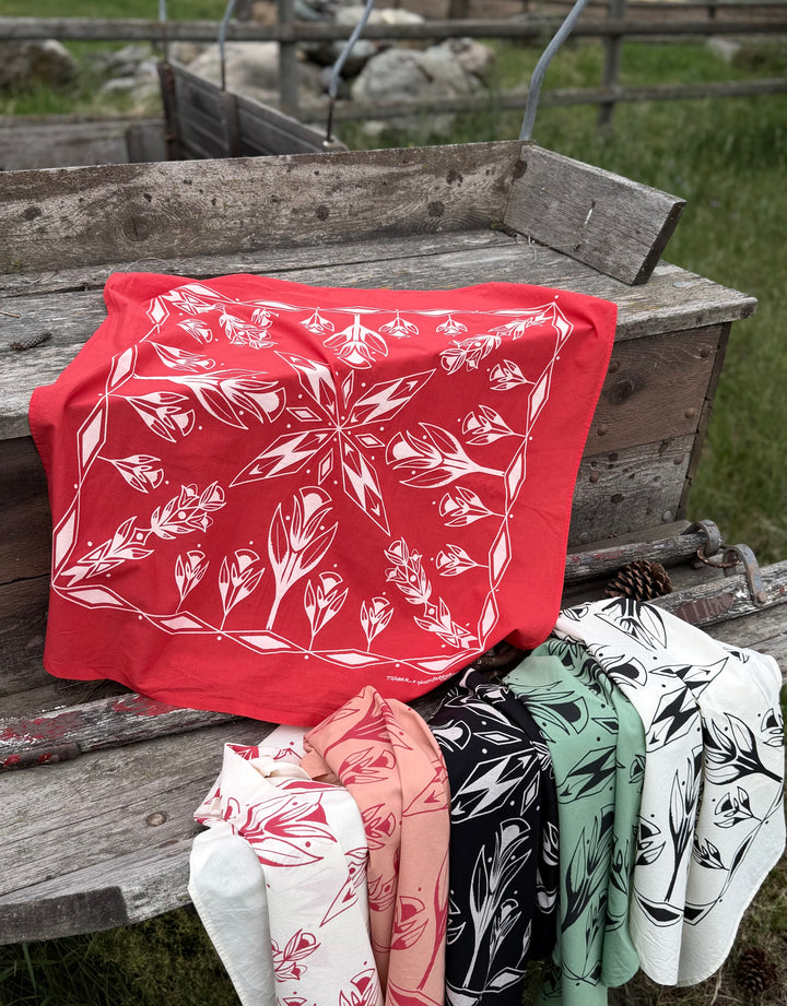 VINTAGE FLOWER BANDANA