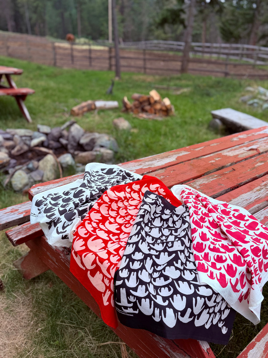 COWBOY HATS BANDANA